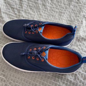 Sperry men  sneakers NEW size 8